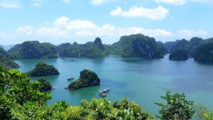 La Bahía de Halong y la isla de Cat Ba, Vietnam