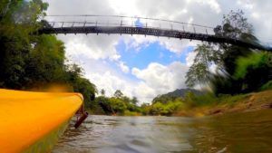 Cruzamos la Selva de Borneo (Malasia) en kayak