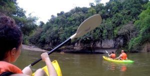 Kayak por la selva de Borneo, Malasia