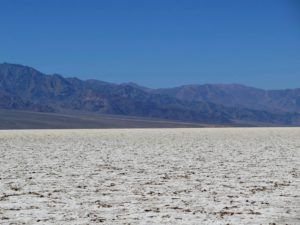 Badwater Basin, el sitio mas bajo, seco y salado de EEUU, Death Valley