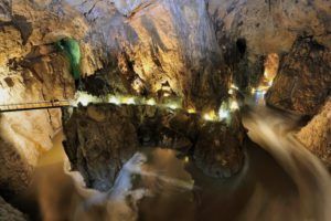 Cañón subterráneo de 146 metros, Cuevas de Skocjan, Eslovenia
