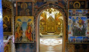 Interior del Monasterio, pintado por el maestro Zahari Zograf