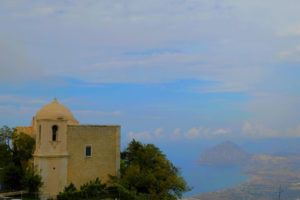 Vistas impresionantes del Gofo de Trapani desde el Castillo de Erice