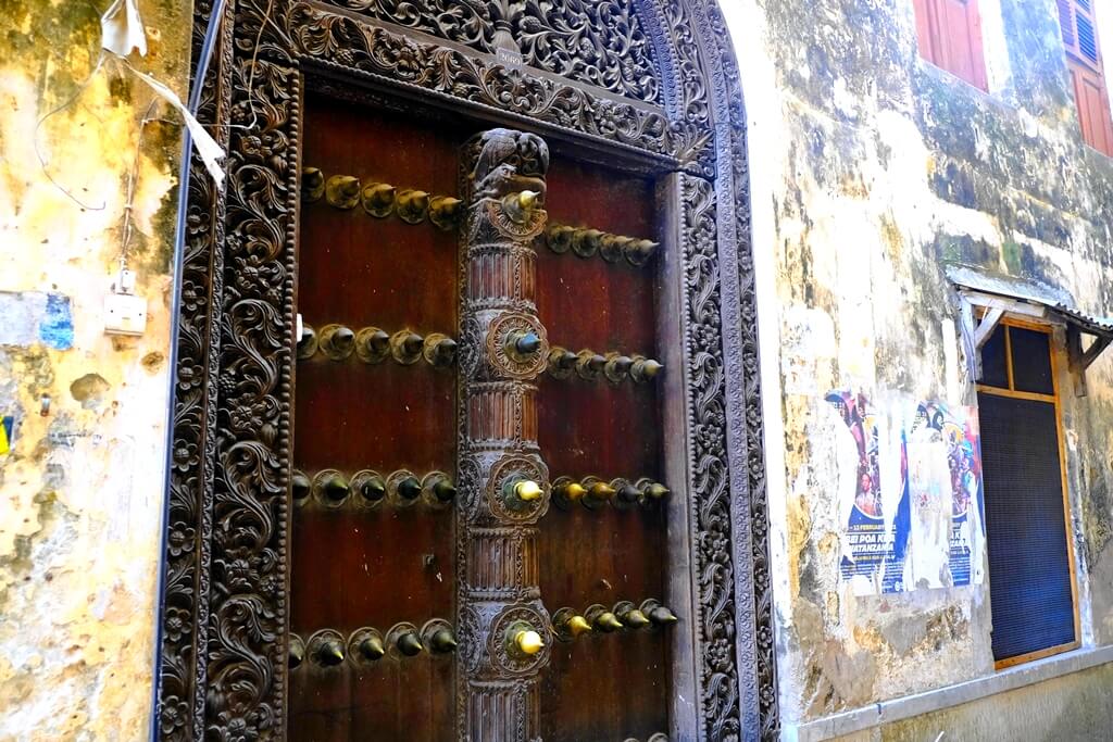 Las famosas puertas de Stone Town Las famosas puertas de Stone Town