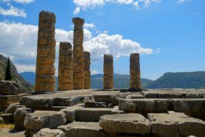 Ruinas del Templo de Apolo, Delfos, Grecia