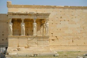 Erecteion, Templo de Erecteo o de las Cariátides
