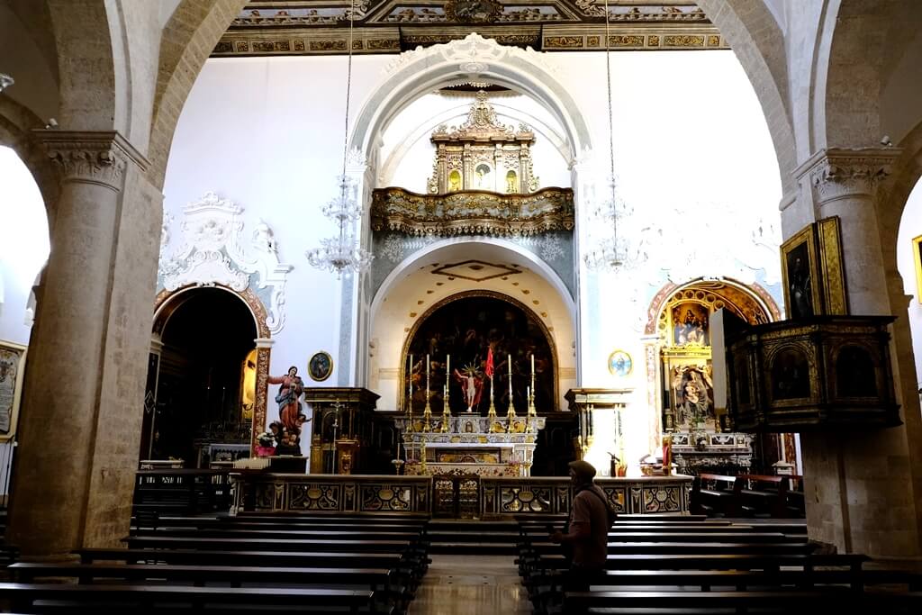 Interior de la Catedral de Santa María Assunta in Cielo