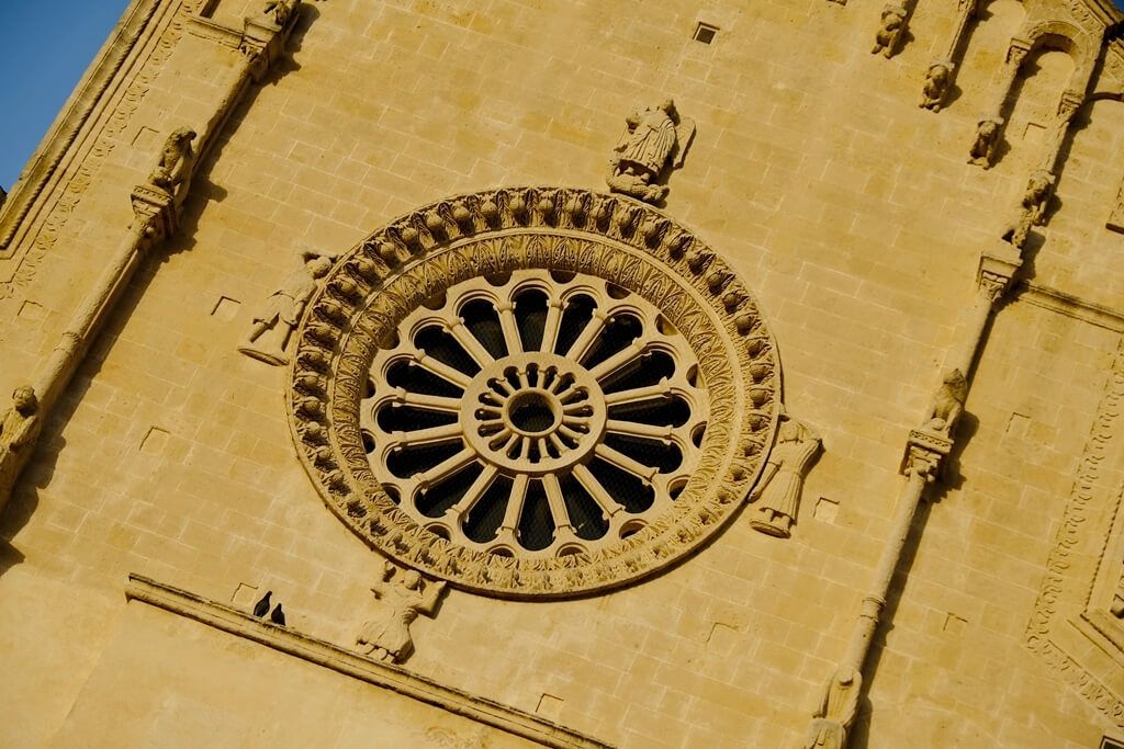Rosetón del Duomo de Matera