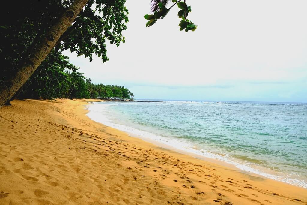 Praia Inhame. Qué ver en el Sur de Santo Tomé