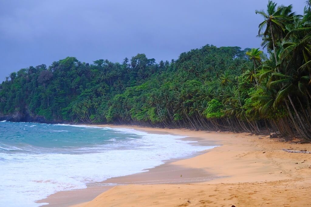 Praia Jalé. La playa de las tortugas de Santo Tomé y Príncipe 