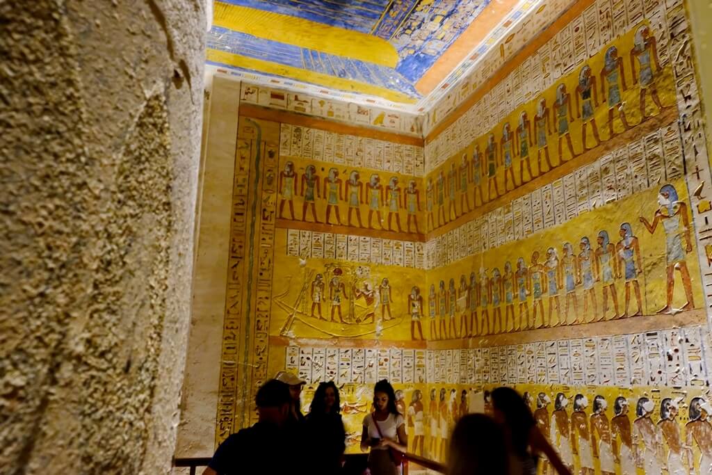 Interior de alguna de las tumbas del Valle de los Reyes, Luxor Interior de alguna de las tumbas del Valle de los Reyes, Luxor