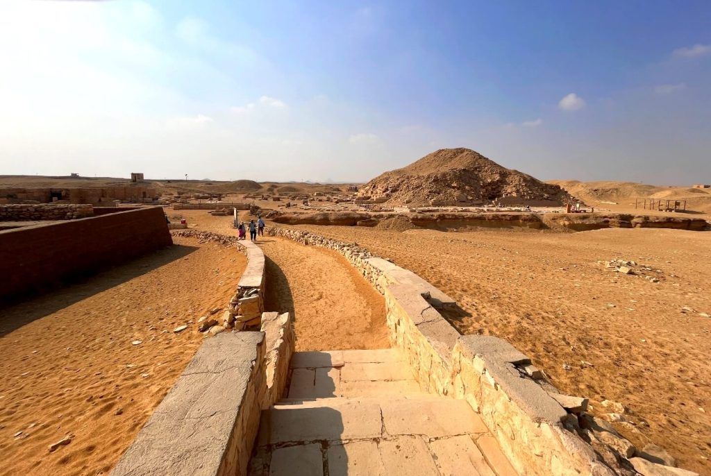 Pirámide de Tetis, Saqqara, Egipto Pirámide de Tetis, Saqqara, Egipto