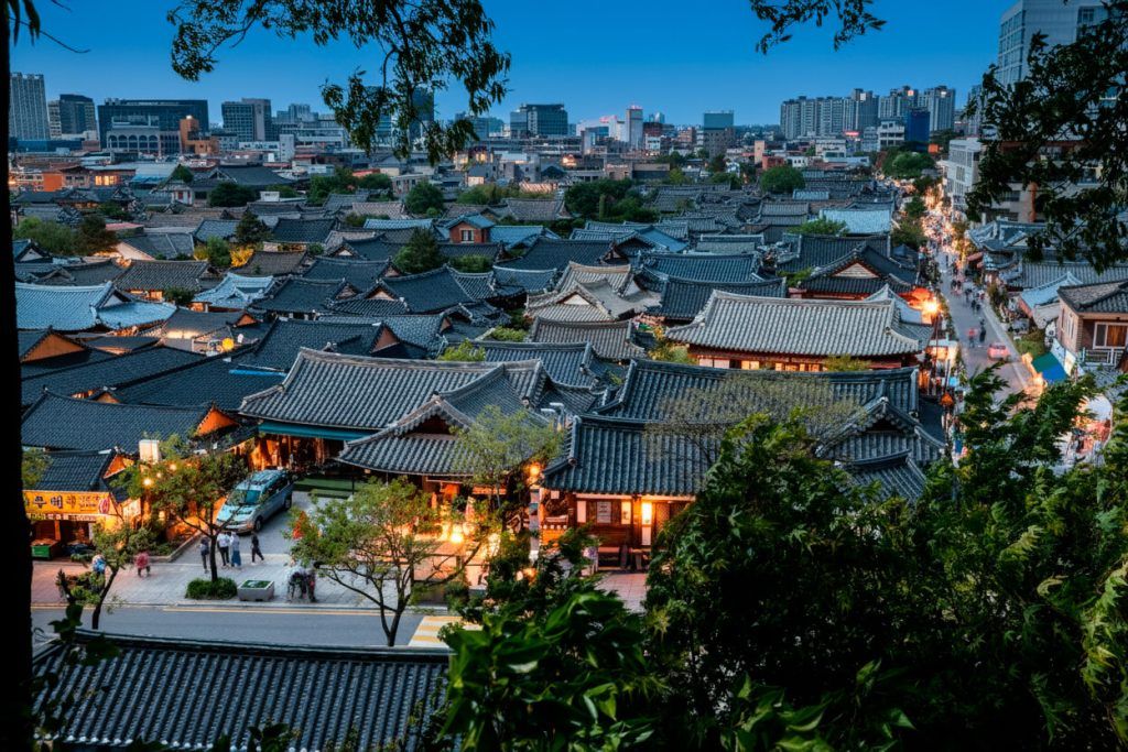 Vistas de Jeonju desde el Templo Omokdae Vistas de Jeonju desde el Templo Omokdae