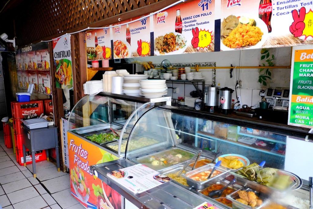 Agua, comida y precauciones básicas