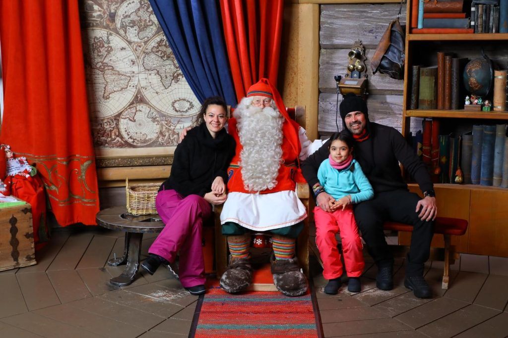 AireNómada con Papa Noel en Laponia finlandesa