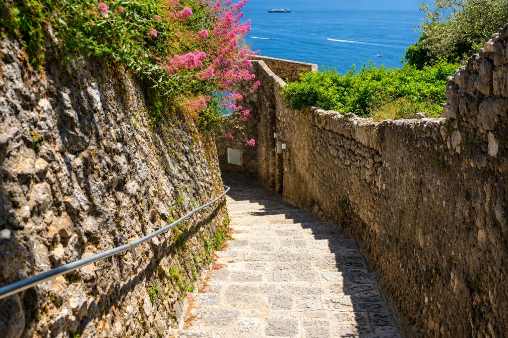 Ravello, el mirador de la Costa Amalfitana Ravello, el mirador de la Costa Amalfitana
