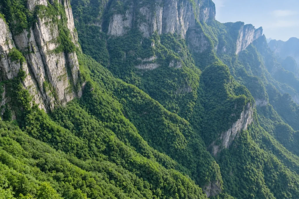 Los mejores miradores de Tianmen Shan. La puerta del Cielo de China Los mejores miradores de Tianmen Shan. La puerta del Cielo de China